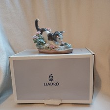 LLADRO Kitty Confrontation