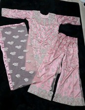 Girls Pakistani Asian Indian