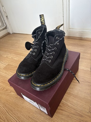 Martens black suede boots - dr.,