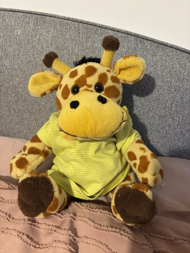 Lovely giraffe yellow t - in,