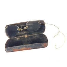 Antique Gold Tone Rimless