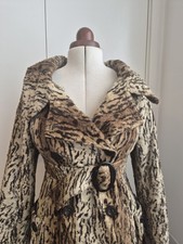Woman's Size M Leopard Print