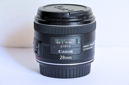Canon 28mm is usm - usm, lens