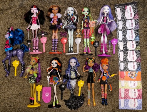 Monster high dolls first - high,