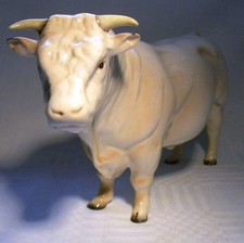 BESWICK   CHAROLAIS BULL 2463