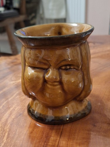 Vintage ceramic winking face - ceramic,