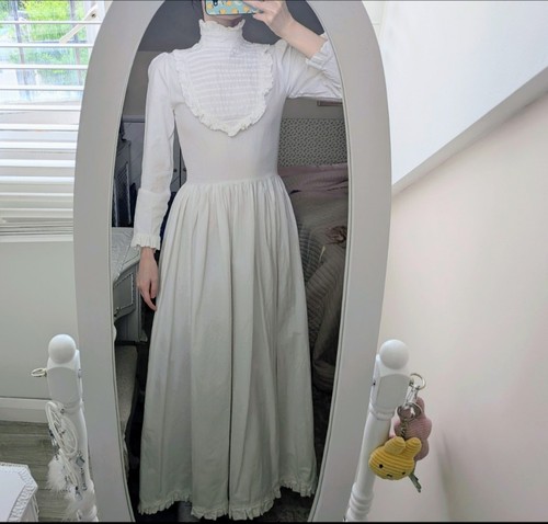 Vintage white laura ashley - vintage,