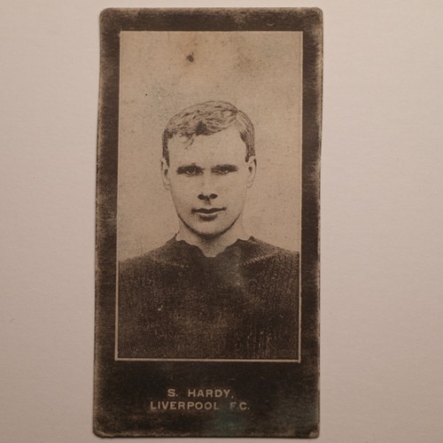 Smith cup tie footballers - cup,