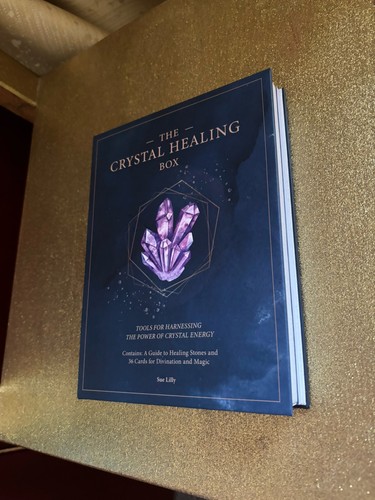 The crystal healing box sue - the,
