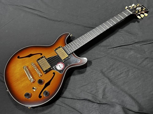 Seventy seven guitars - [seventy, seven]
