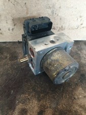 Mitsubishi Space Wagon GDI 2003 ABS pump 2.4L petrol AUTO 4G64 engine code