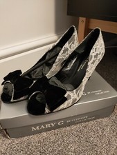 New boxed MARY G BY ULTIMATE