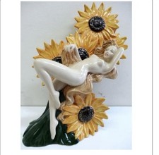 Beautiful Carlton Ware Sunflower Girl Perfect Condition