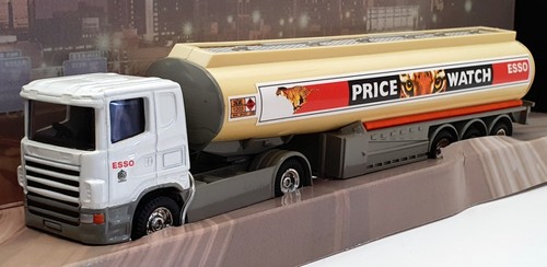 Corgi scale diecast - 1/64,