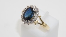 18carat 18k Gold Sapphire & Diamond Cluster Ring Size UK-Q 1/2 US-8 1/4 c.1975