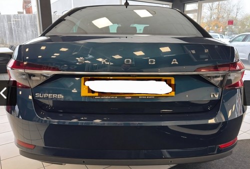 Breaking skoda superb tailgate - superb,