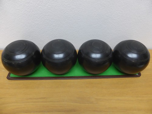 Lawn bowls size 5 embossed - x,