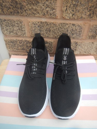 Crosshatch black woven - crosshatch, style