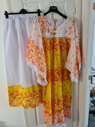 African women embroidered