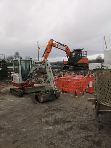 Mini digger micro and - mini,