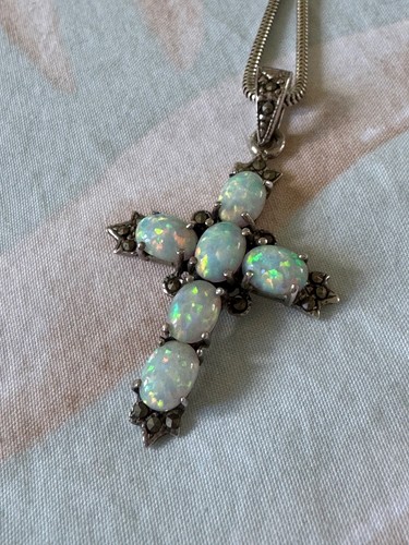 Substantial vintage fire - fire, opal
