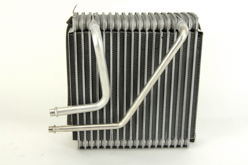 Air conditioning evaporator