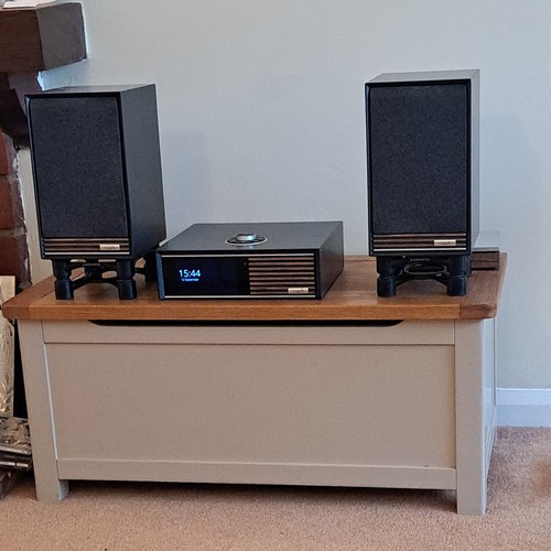 Isoacoustics hifi aperta - hifi,