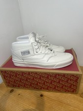 BRAND NEW IN BOX - Vans Half