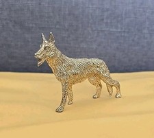 VINTAGE MINIATURE GERMAN SHEPHERD / ALSATIAN / WOLF DOG ORNAMENT FIGURINE 
