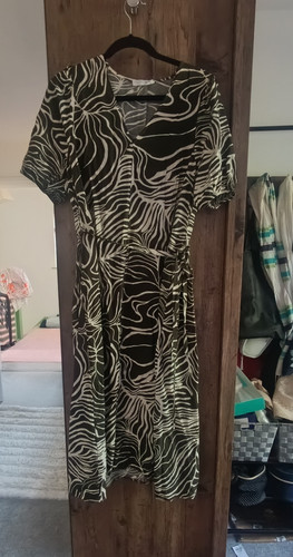 Primark cares green white - primark, green/white