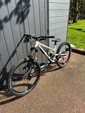 Medium Commencal Clash full