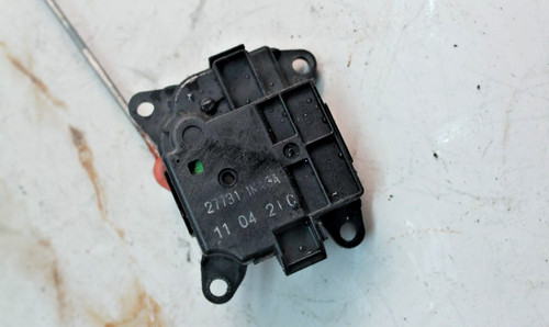 Genuine nissan juke - 10-12,
