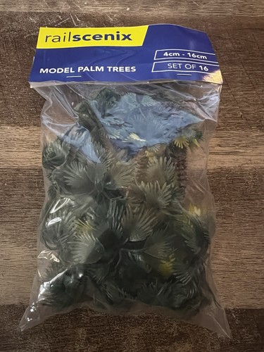 Scale model palm - 00,