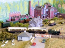 Two Roxey kit-built GWR 38ft 6in Slip Composite Clerestory coaches.