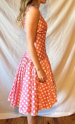 Pink polka dot 80s drop - dot,