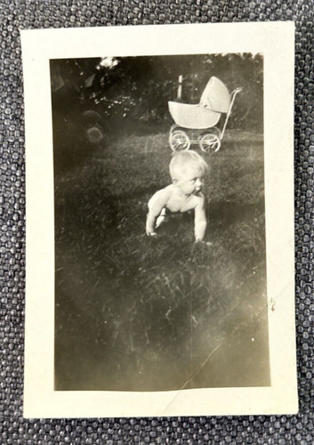 1935 baby the grass near - the,