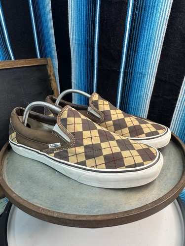 Vans classic slip ons - ons,, size