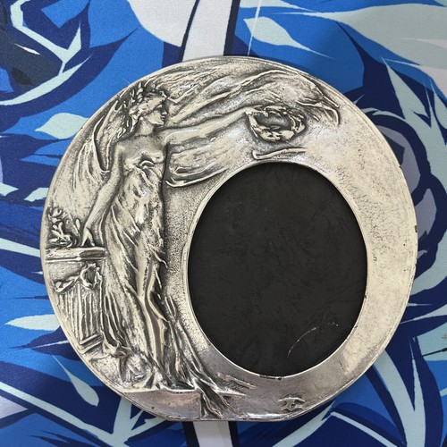 Ww1 brass silver tone photo - silver,