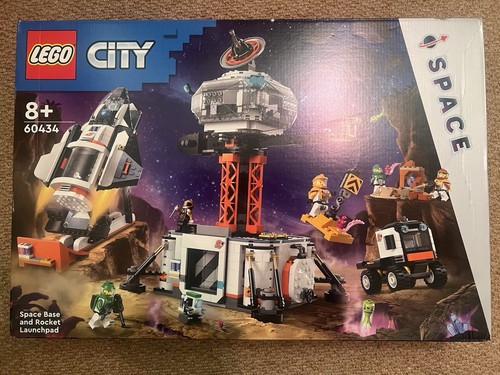Lego city space - base, and