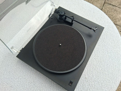Turntable pro ject debut - turntable,
