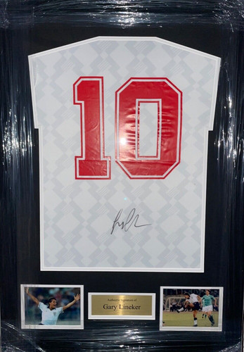 Signed framed gary lineker - framed,
