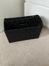 Magazine rack black woven