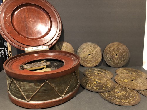 Vintage antique symphonion - antique,