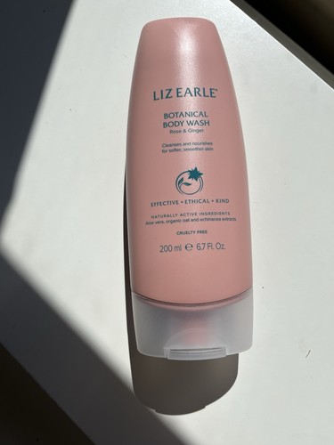 Liz earle botanical - liz, wash