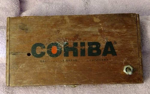 Cohiba red dot wooden - red, cigar