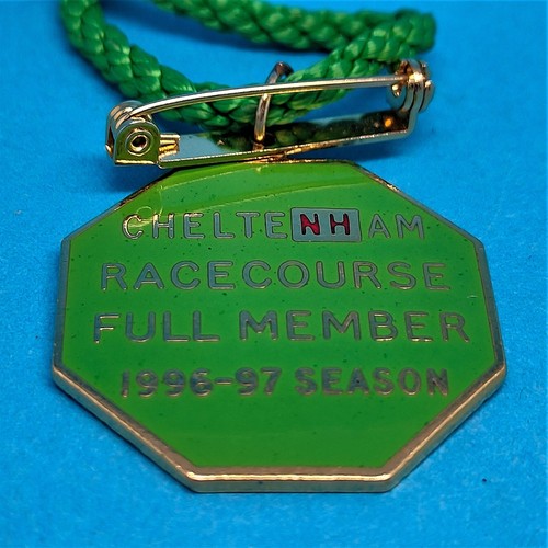 Cheltenham horse racing - cheltenham,