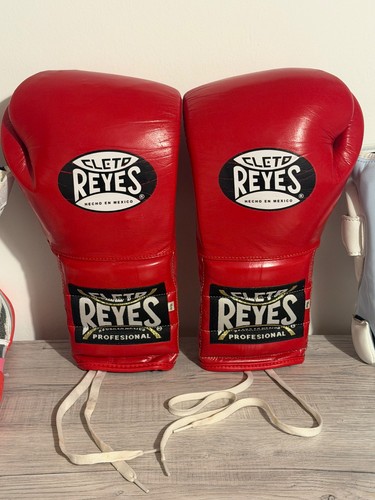 Cleto reyes boxing gloves 16oz - boxing,