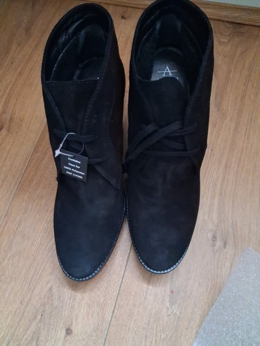 Aquatalia black ankle suede - ,