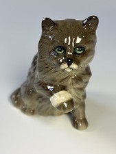 VINTAGE ROYAL DOULTON GRAY CAT W/ BANDAGED RIGHT PAW 3 ½” FIGURINE