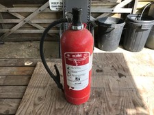 NU-SWIFT MODEL 6177 FIRE EXTINGUISHER WATER